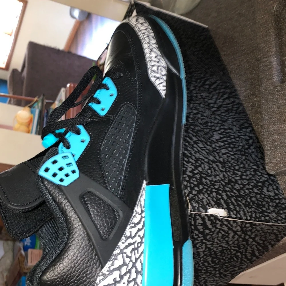 Jordan Spizike Low Box in Black and Gray with Gamma Blue Label